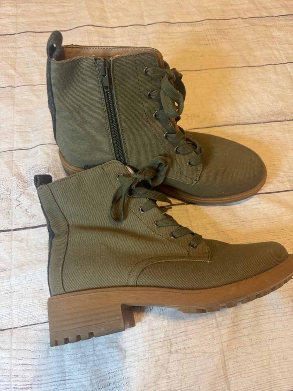 Life Stride Olive Green Lace-Up Ankle Boots 9 Canvas